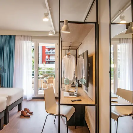 Ibis Roquebrune Cap Martin Menton Exterior photo